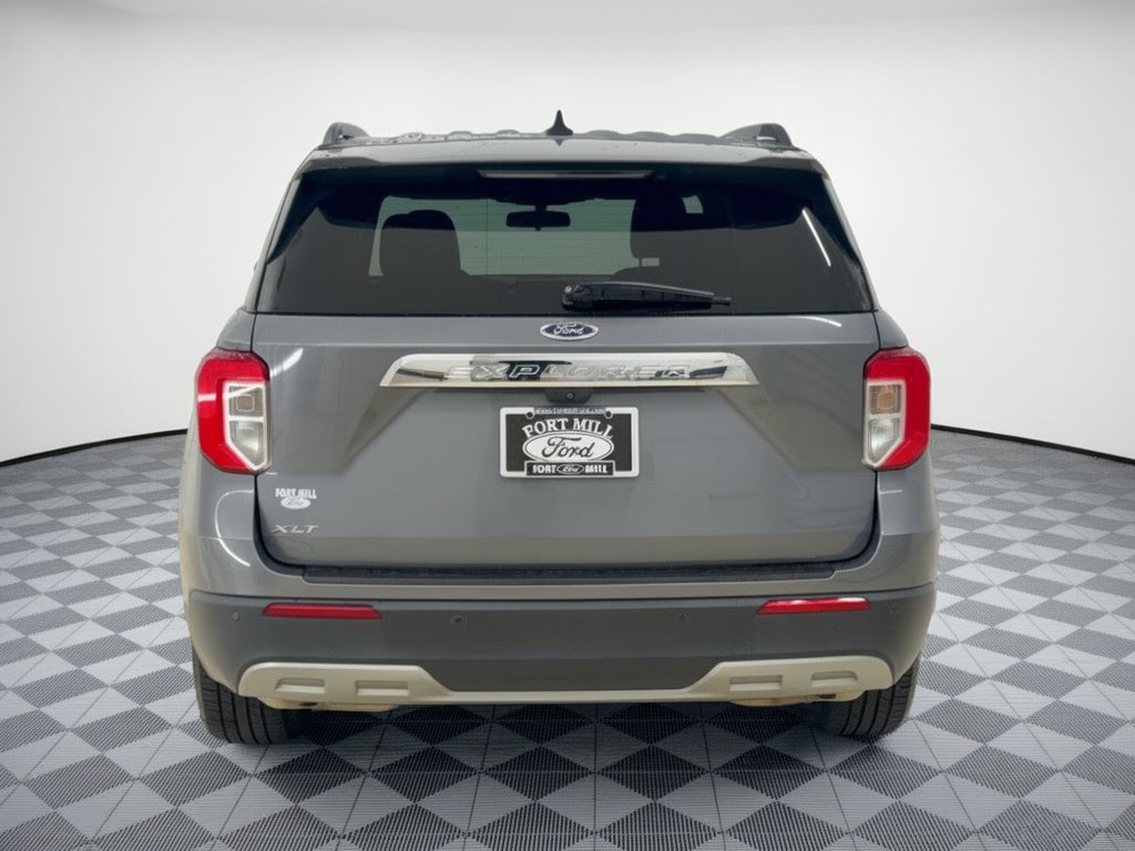 Used 2021 Ford Explorer XLT w/ Equipment Group 202A RWD image 11