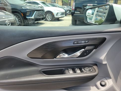 Used 2023 GMC Terrain SLT w/ LPO, Floor Liner Package FWD image 29