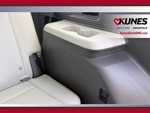 Used 2025 Hyundai Santa Fe SEL AWD/4WD image 37