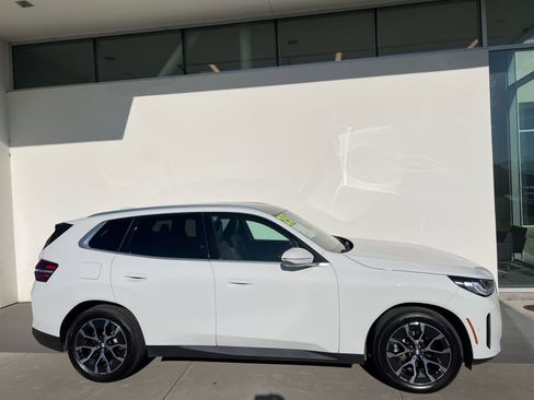 Used 2025 BMW X3 xDrive30i w/ M Sport Package image 4