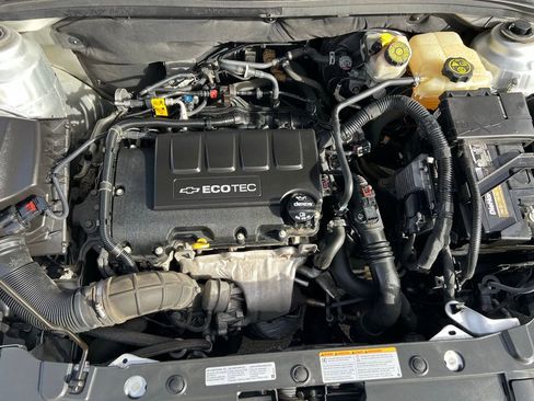 Used 2016 Chevrolet Cruze LT image 40