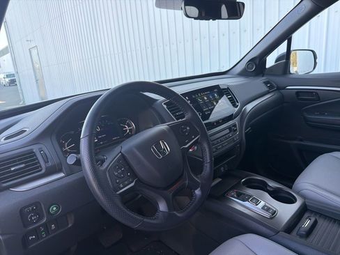 Used 2023 Honda Passport EX-L image 14