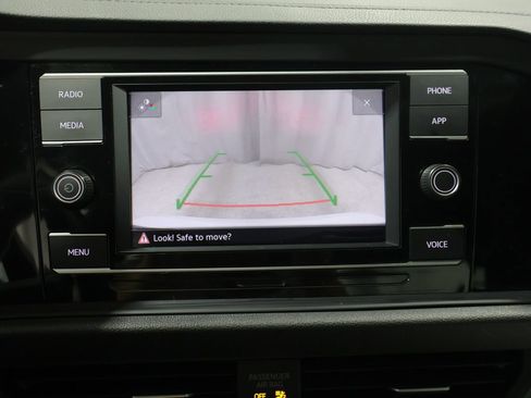 Used 2021 Volkswagen Jetta R-Line FWD image 24