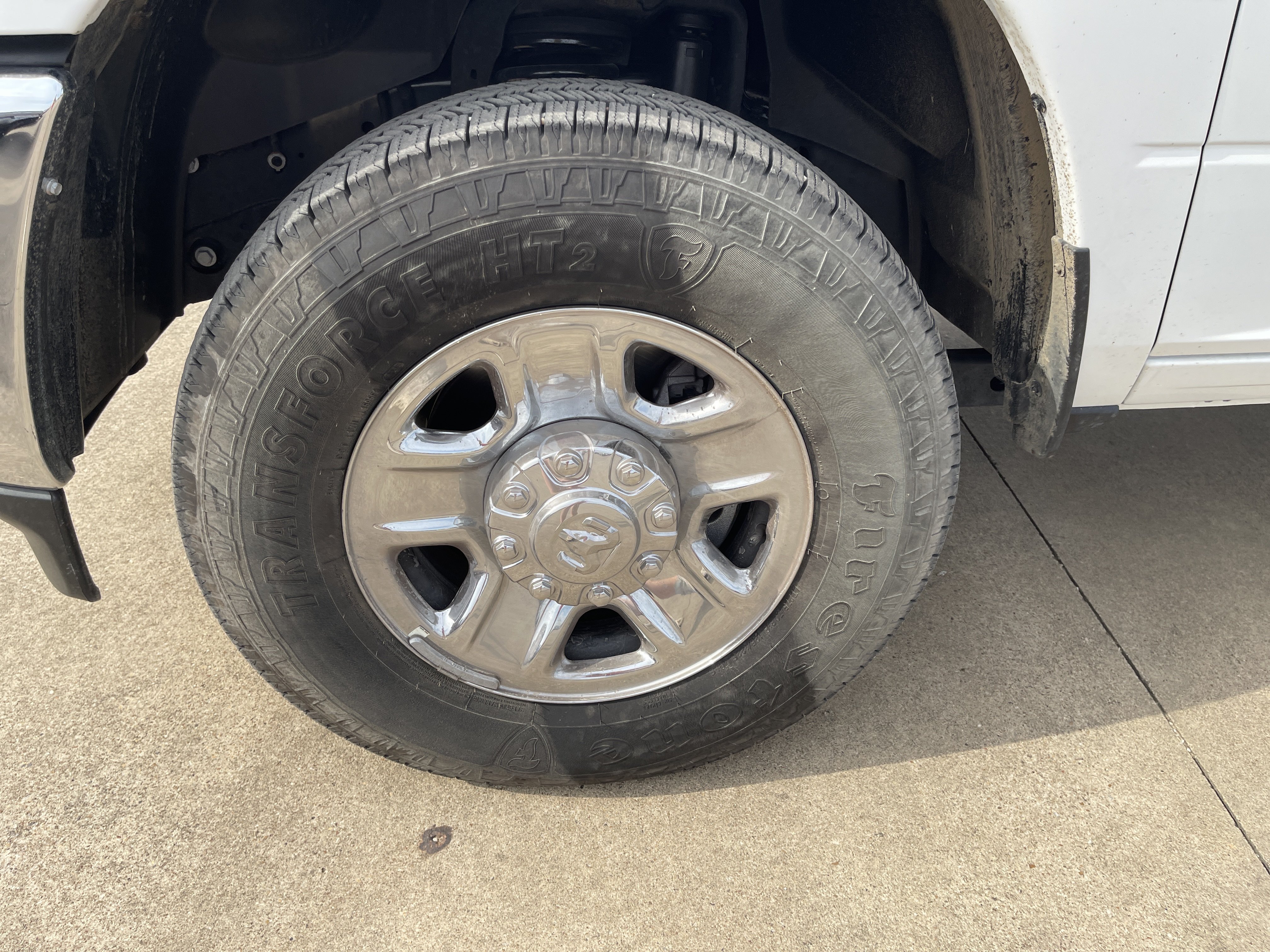 Used 2026 RAM 2500 Tradesman w/ Chrome Appearance Group AWD/4WD image 11