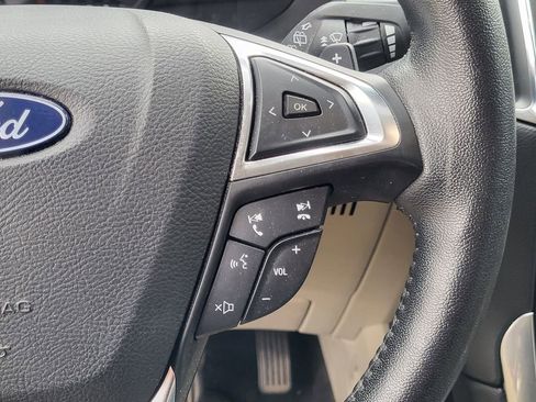 Used 2019 Ford Edge Titanium w/ Equipment Group 301A AWD/4WD image 16