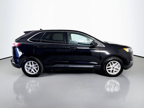 Used 2023 Ford Edge SEL image 11