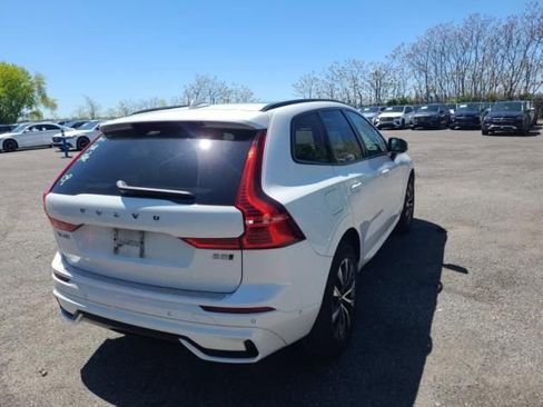 Used 2023 Volvo XC60 B5 Plus w/ Protection Package Premier AWD/4WD image 4