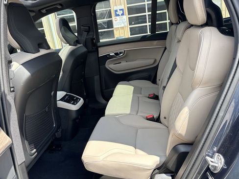 Used 2026 Volvo XC90 B5 Plus w/ Protection Package Premier AWD/4WD image 25