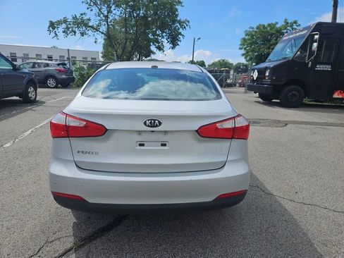 Used 2015 Kia Forte LX w/ Popular Package FWD image 8