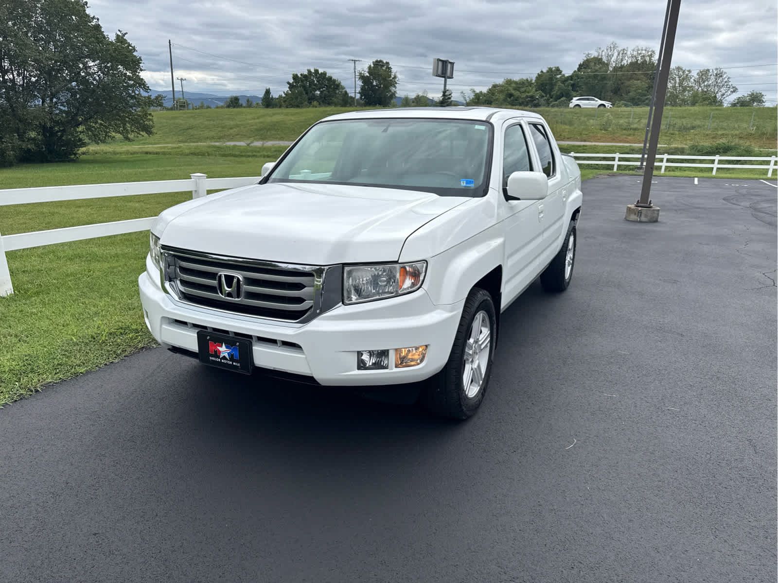 Used 2014 Honda Ridgeline RTL image 2