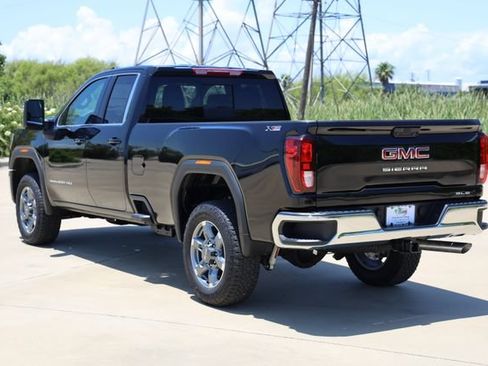 New 2026 GMC Sierra 3500 SLE w/ SLE Value Package AWD/4WD image 6
