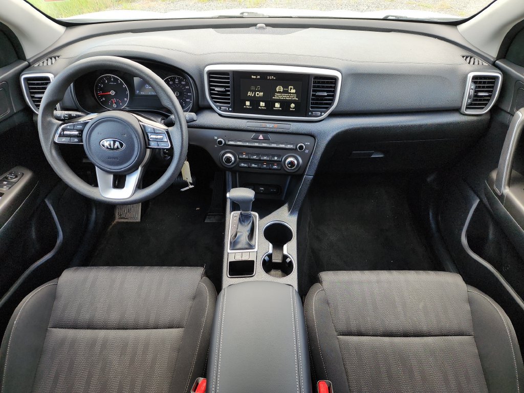 Used 2022 Kia Sportage LX FWD image 16