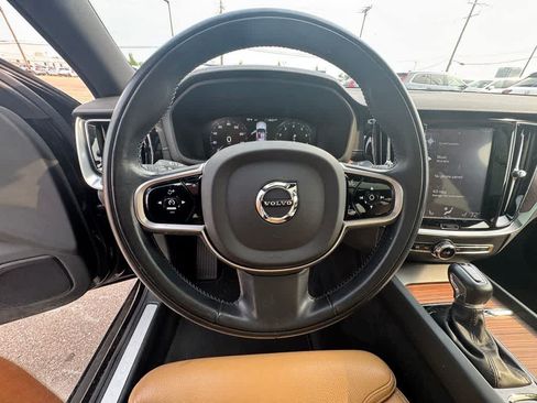 Used 2020 Volvo V60 T5 Cross Country w/ Protection Package Premier AWD/4WD image 16
