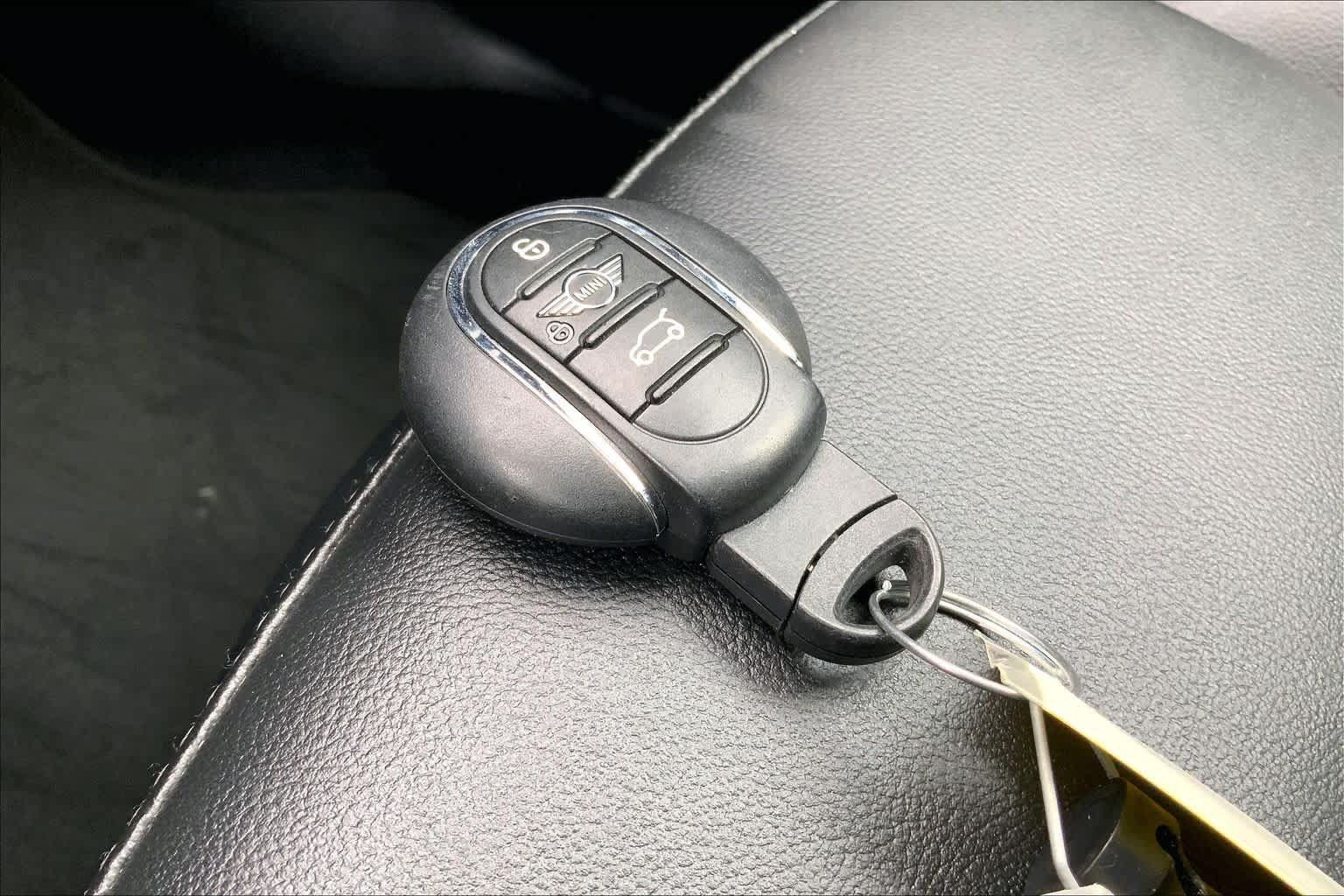 Used 2019 MINI Cooper Countryman S w/ Premium Package FWD image 14