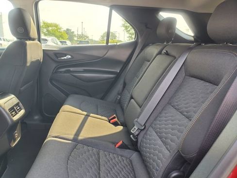 Used 2019 Chevrolet Equinox LT w/ Driver Convenience Package AWD/4WD image 29