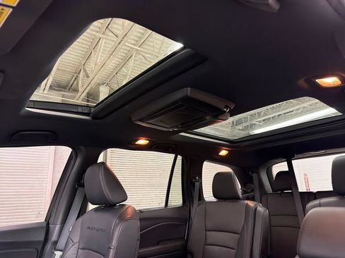 Used 2022 Honda Pilot Black Edition image 9