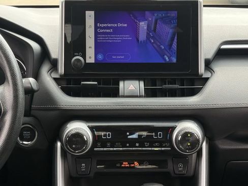Used 2024 Toyota RAV4 XLE w/ Convenience Package FWD image 17