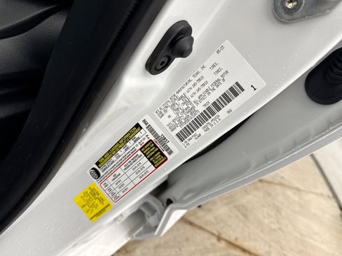 Used 2025 Toyota Tundra SR w/ SR Tow Package image 11