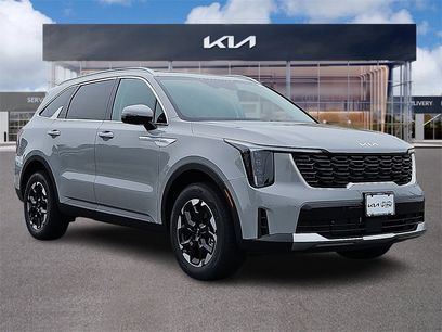 New 2025 Kia Sorento S