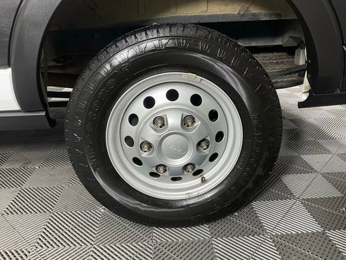 Used 2023 Ford Transit 250 Medium Roof AWD image 10