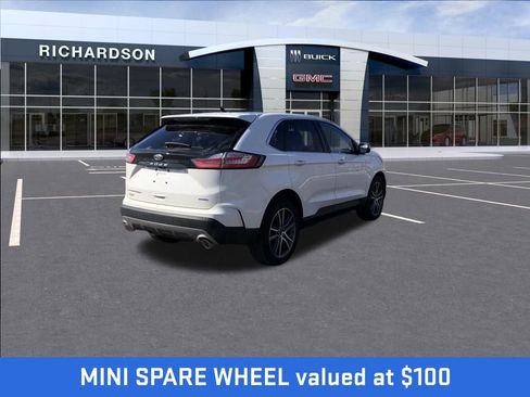 Used 2022 Ford Edge Titanium AWD/4WD image 5