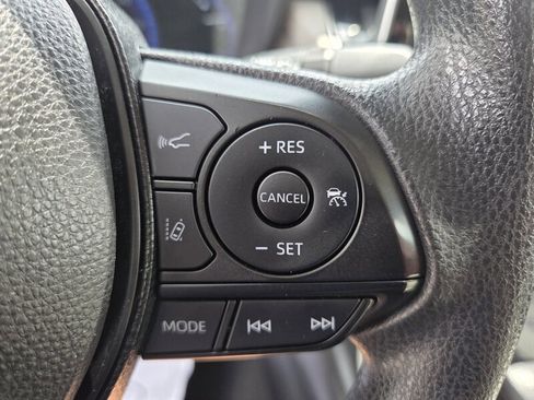 Used 2021 Toyota Corolla LE FWD image 14