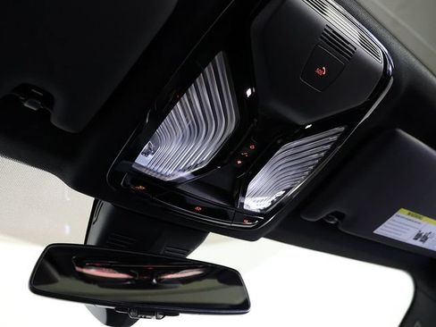 Used 2026 BMW 330i xDrive Sedan AWD/4WD image 24