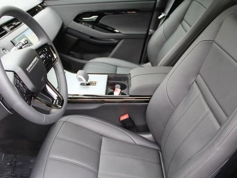 Used 2025 Land Rover Range Rover Evoque S image 22