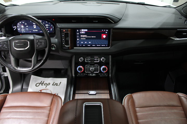 Used 2023 GMC Yukon Denali Ultimate AWD/4WD image 2