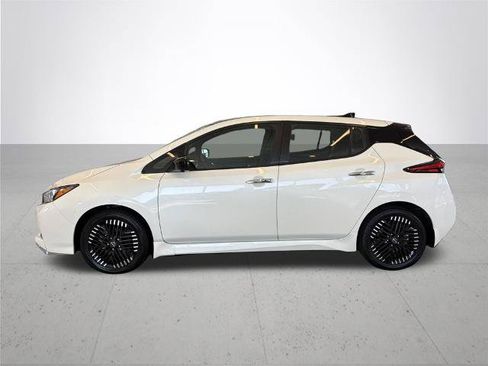 Certified 2024 Nissan Leaf SV Plus FWD image 12