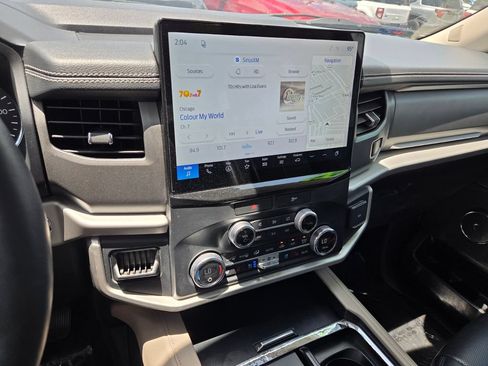 Used 2022 Ford Expedition XLT RWD image 25