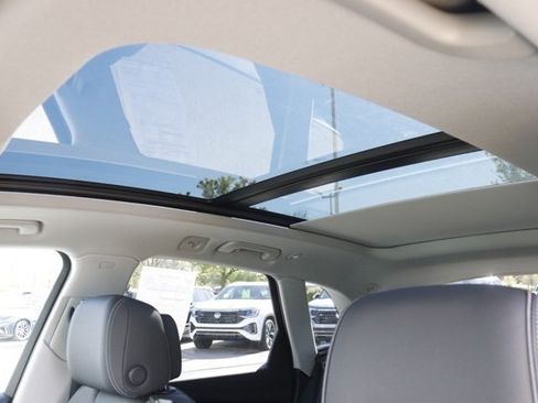 Used 2025 Audi Q5 2.0T Premium Plus image 16