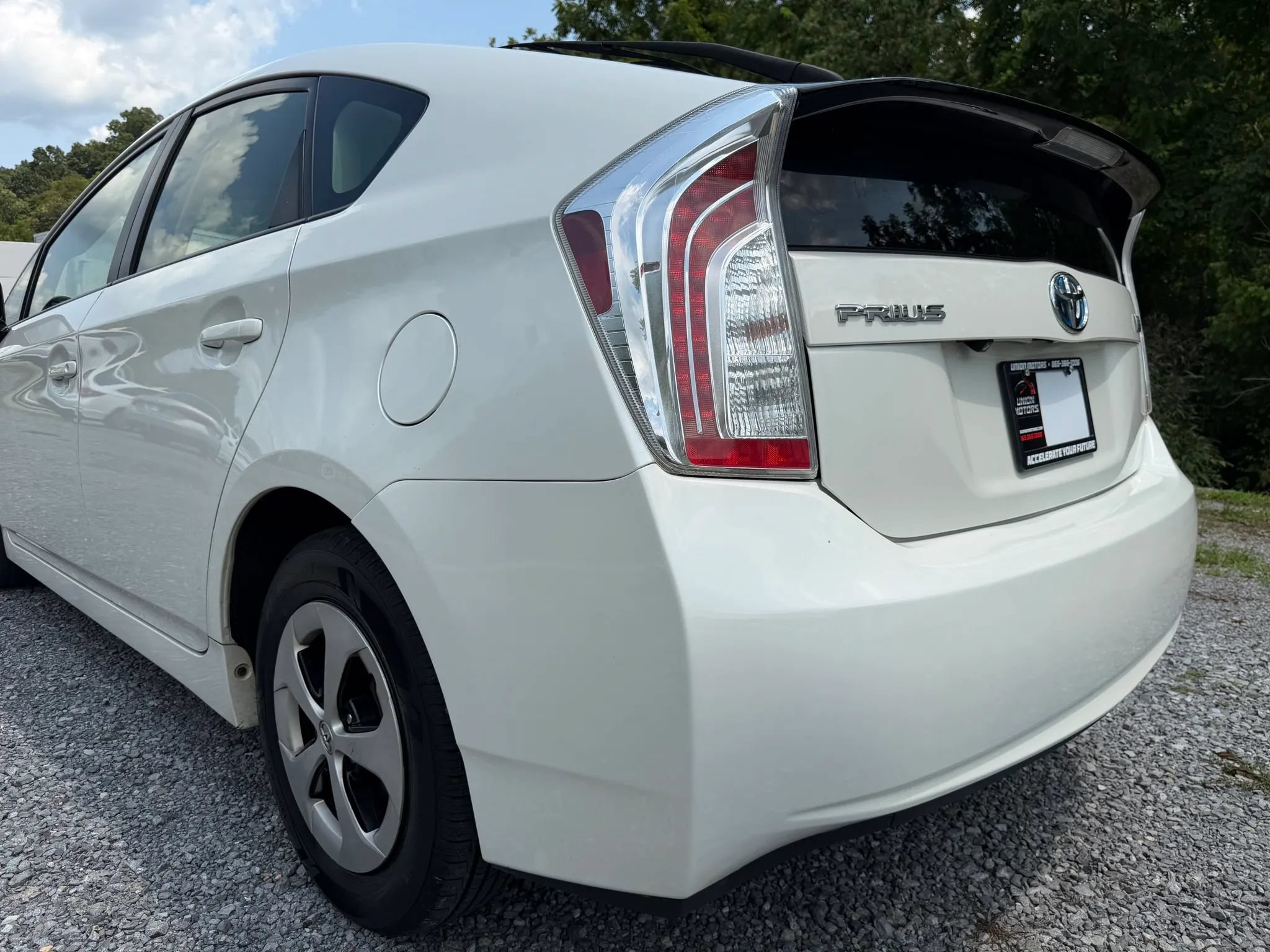 Used 2015 Toyota Prius Two FWD image 14