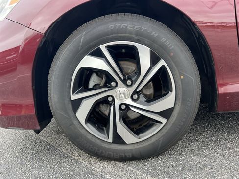 Used 2016 Honda Accord LX image 12