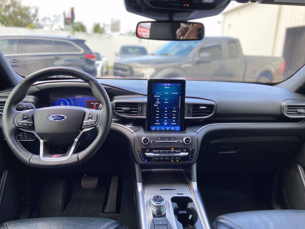 Used 2020 Ford Explorer ST w/ ST Street Pack AWD/4WD image 32