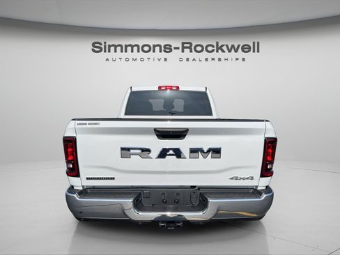 Used 2026 RAM 2500 Big Horn AWD/4WD image 6
