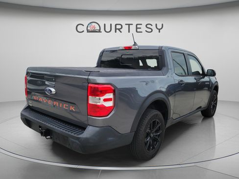 Used 2022 Ford Maverick XL FWD image 3