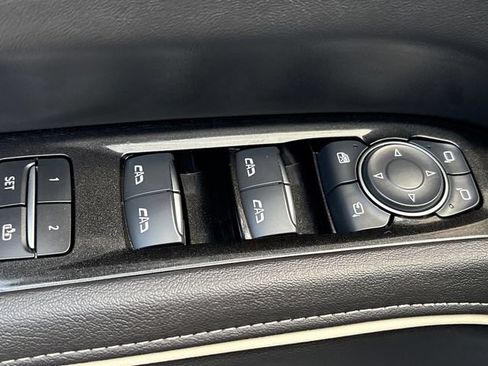 Certified 2024 Cadillac Escalade Sport w/ LPO, Floor Liner Package AWD/4WD image 29