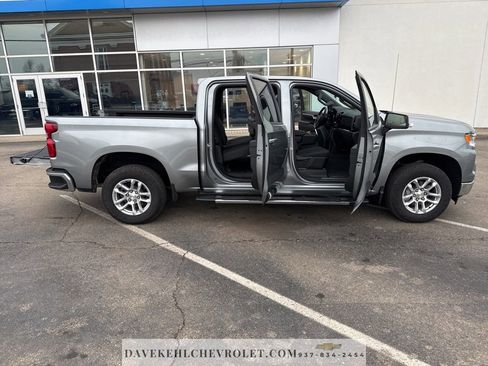 Used 2025 Chevrolet Silverado 1500 LT image 31