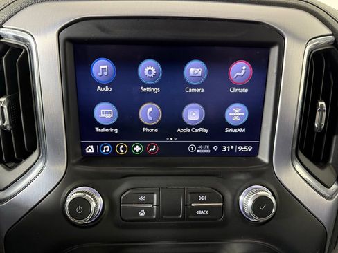 Used 2022 GMC Sierra 1500 SLT image 4