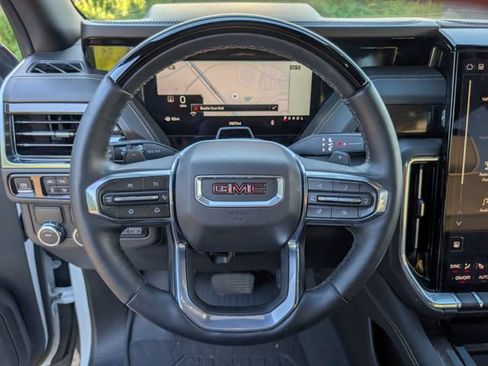 Used 2026 GMC Yukon Elevation w/ Elevation Premium Package RWD image 15