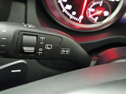 Used 2018 Mercedes-Benz GLA 250 4MATIC image 28