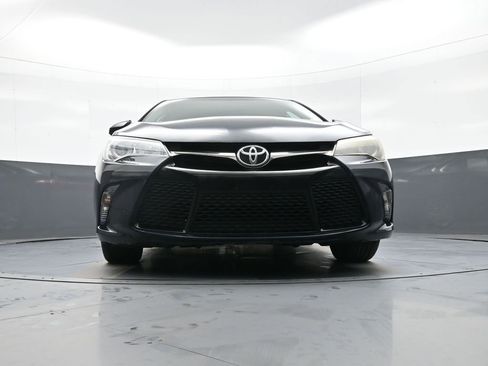 Used 2016 Toyota Camry SE image 25