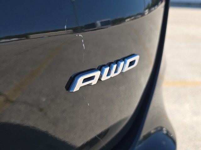 Used 2023 Ford Edge SE AWD/4WD image 9