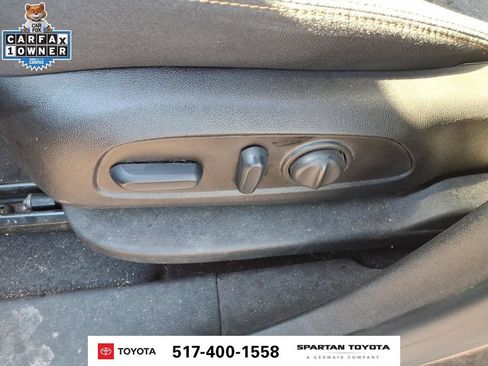 Used 2022 Chevrolet Equinox LT FWD image 16