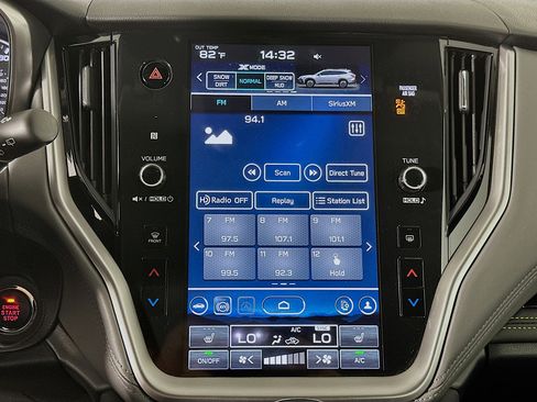 Used 2025 Subaru Outback Onyx Edition image 19