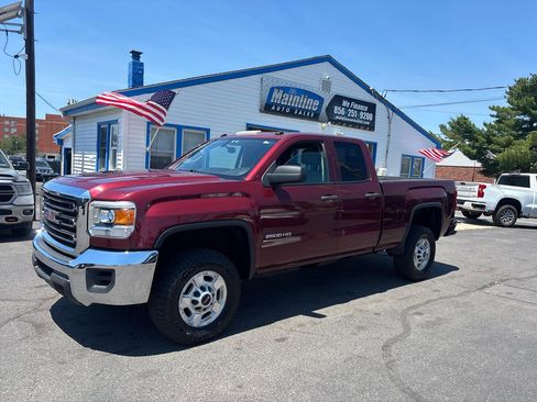 Used 2015 GMC Sierra 2500 4x4 Double Cab w/ Sierra Convenience Package image 4