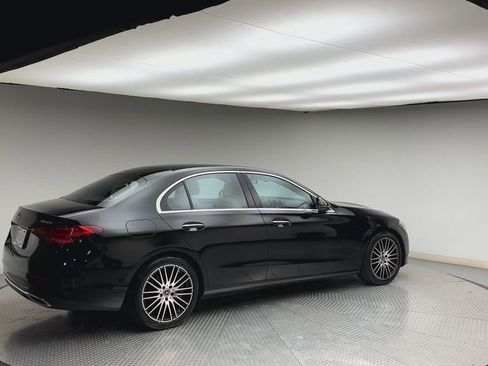 Used 2023 Mercedes-Benz C 300 4MATIC Sedan image 2