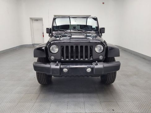 Used 2015 Jeep Wrangler Unlimited Sahara image 14