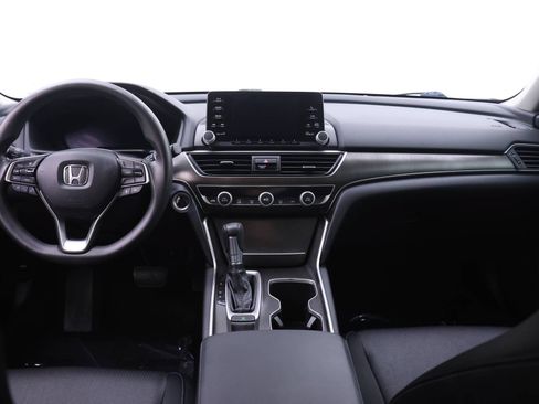 Certified 2019 Honda Accord LX image 5
